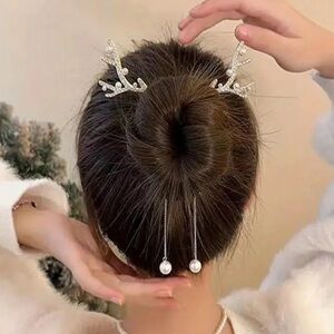 🎄Rhinestone Reindeer Antler Bun/ Ponytail Hair Accessory